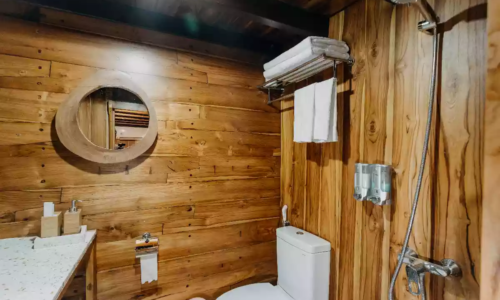 Cabin-3-6-Toilet-2-1