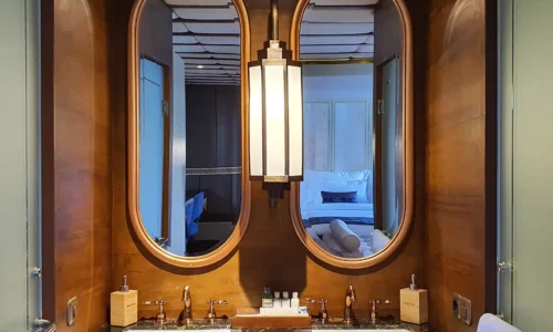 The-Maj-Oceanic-Commodore-Suite-Bathroom
